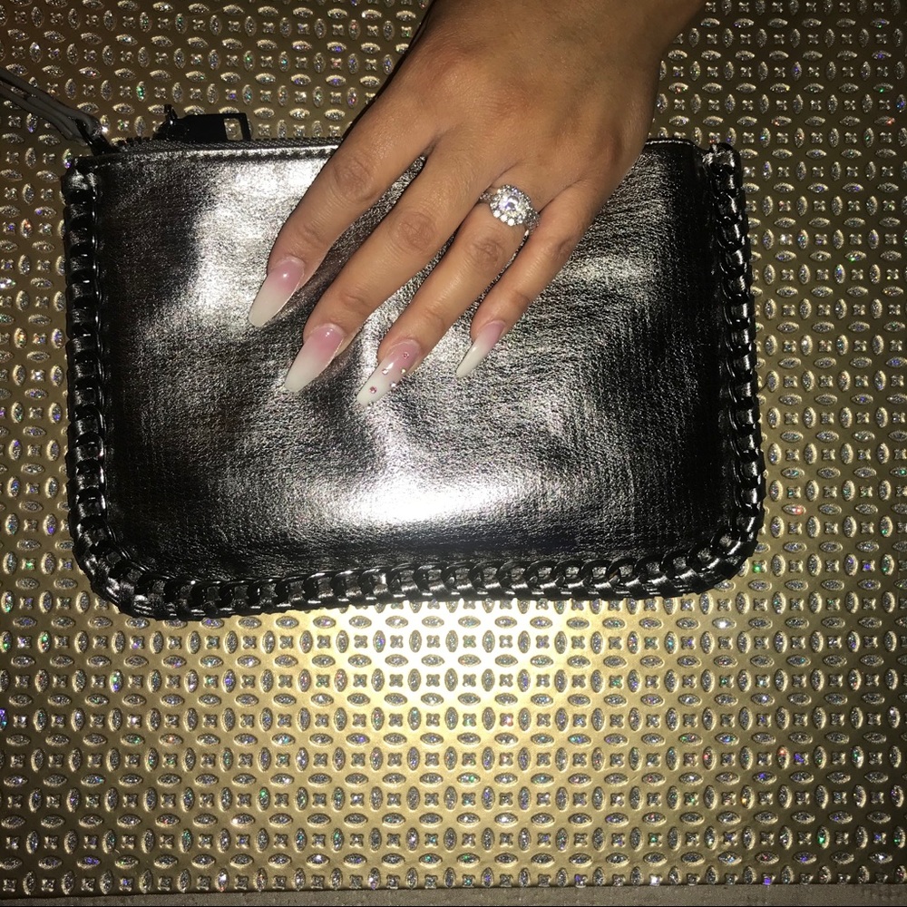 Metallic Wristlet/bag - Picture 8 of 8